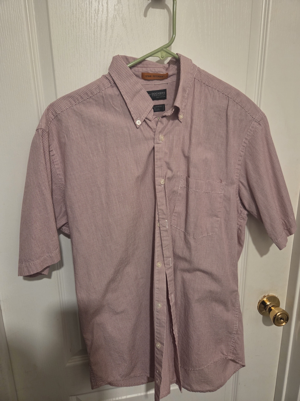 Dockers Men's Short Sleeve Button-Down Shirt in Pink Micro-Check